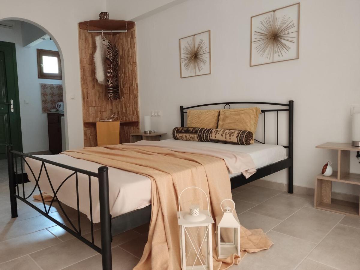 Roza'S Home And Studios Benitses  Dış mekan fotoğraf