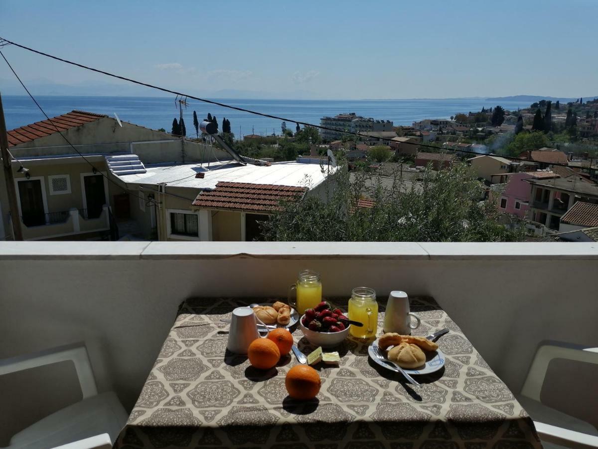 Roza'S Home And Studios Benitses  Dış mekan fotoğraf